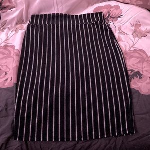 Skirt, black and white striped. Gotstyle brand.